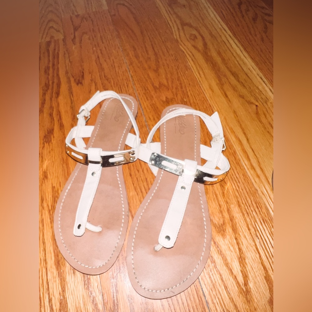 Mossimo White & Gold Sandals